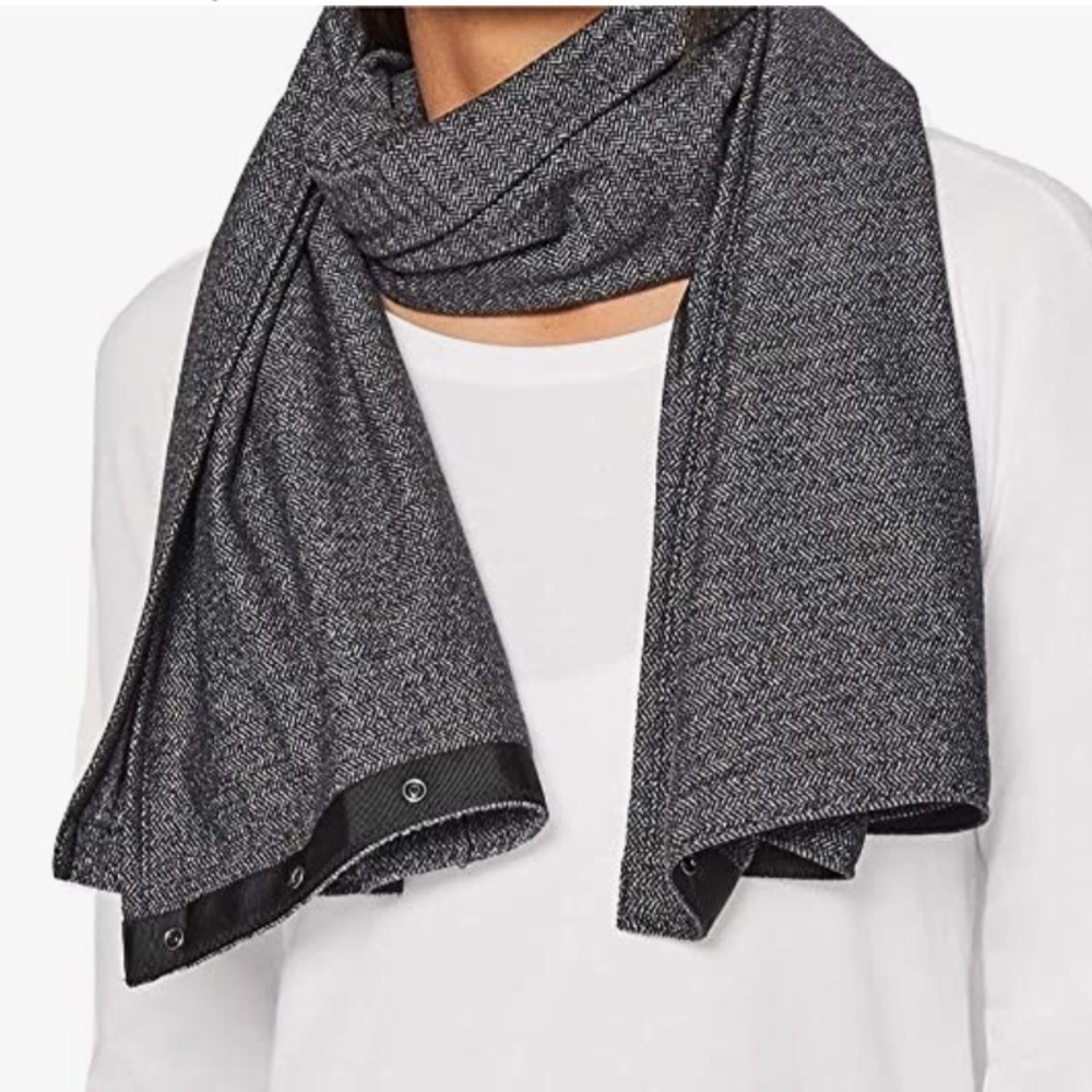 Lululemon Scarf